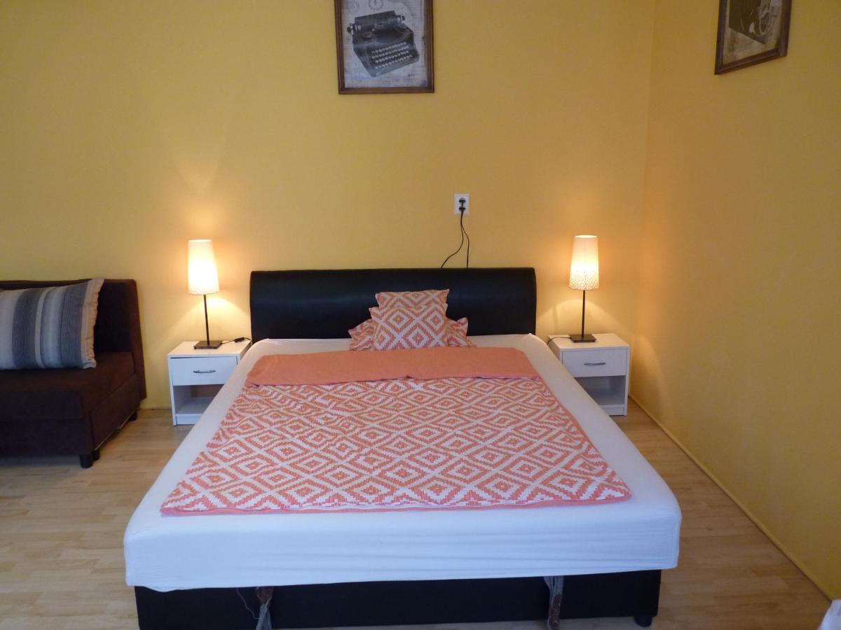Zizi Apartman Debrecen Exterior foto